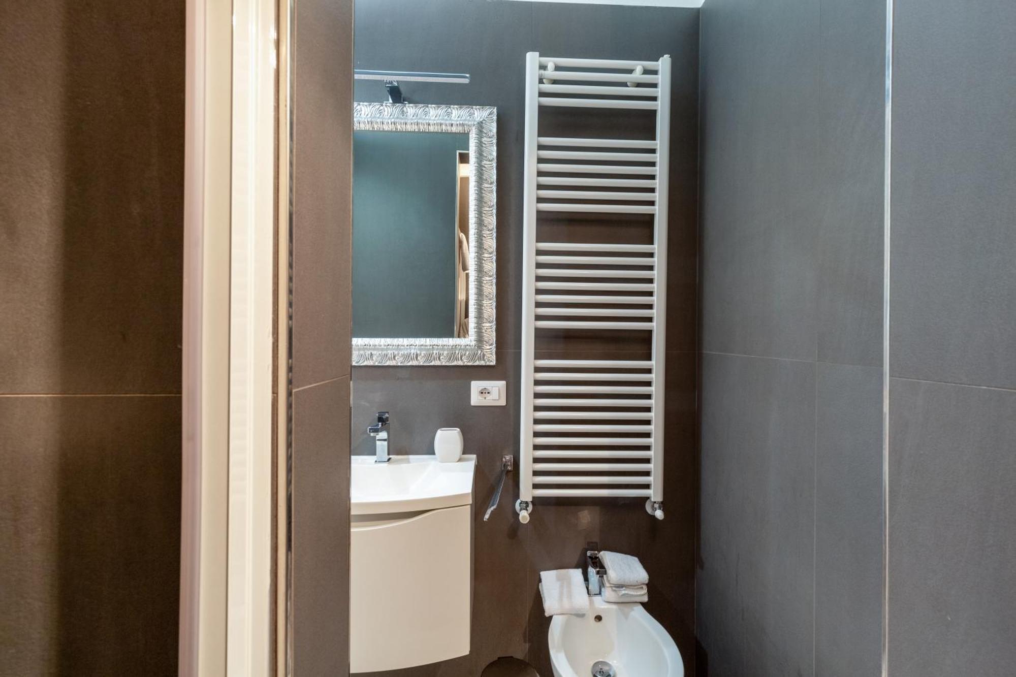 Modern Apartment In فلورنس المظهر الخارجي الصورة